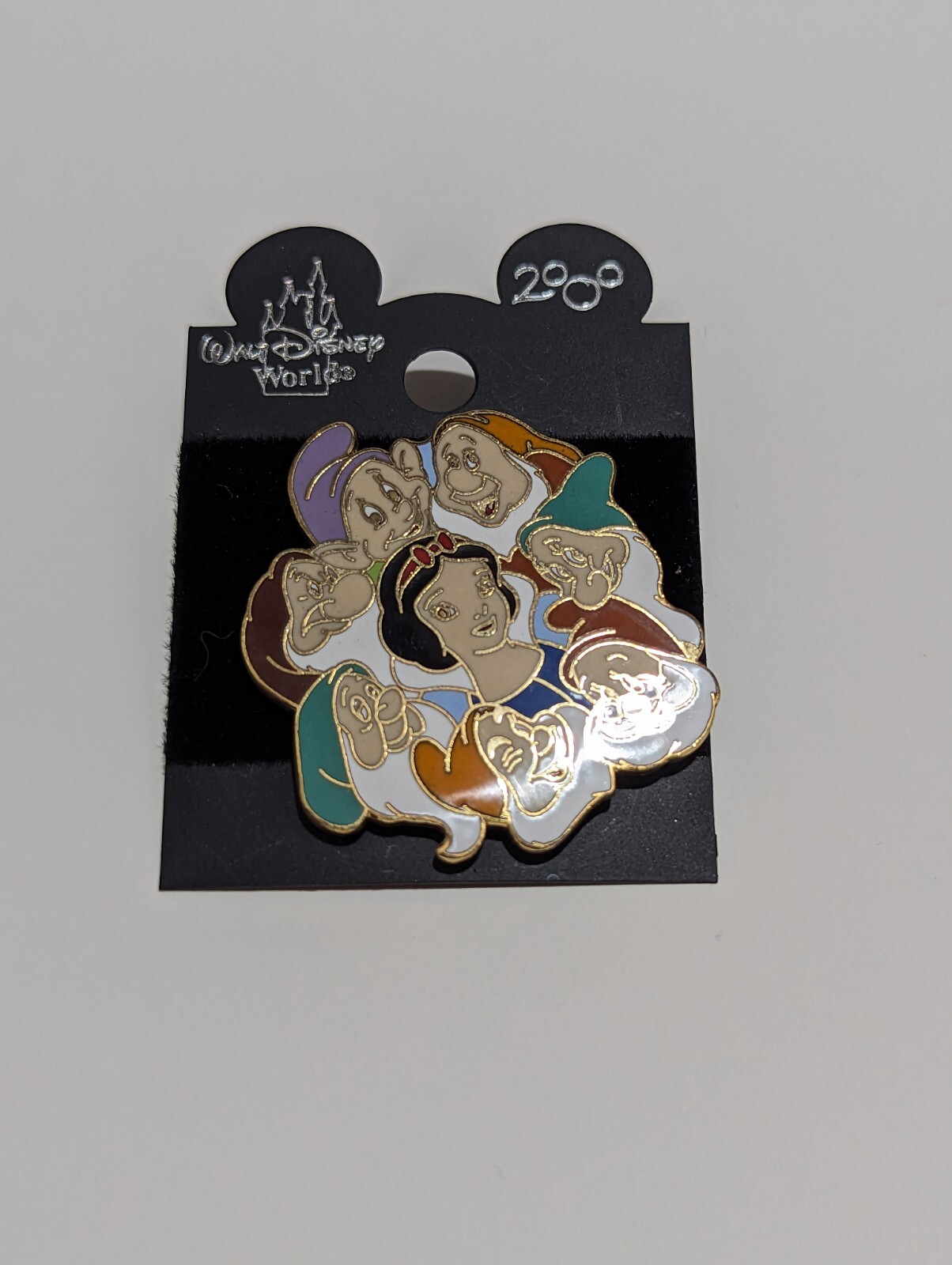 WALT DISNEY WORLD SNOW WHITE AND SEVEN DWARVES 2000'S PIN