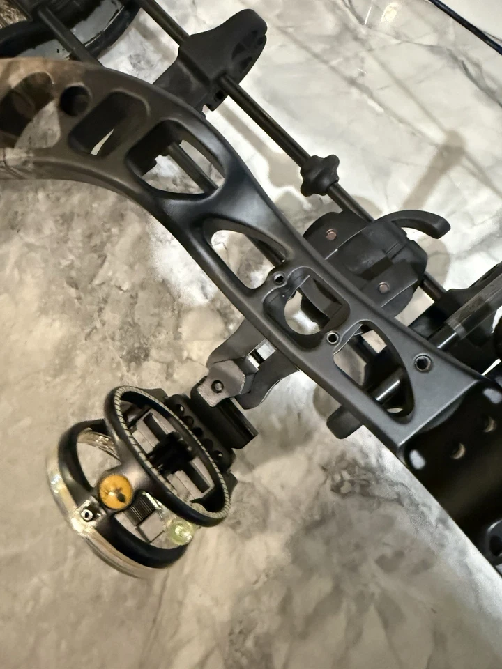 Levas de fundente para mano derecha Quest G5 Drive Bow 70 lb Foto 2 de 4