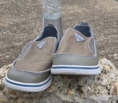 Columbia Kids Grey Slip Ons With White Bottom. Soft Loafers
