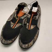 Real Tree Edge Swim Water Shoes Men’s size 9 D- NEW