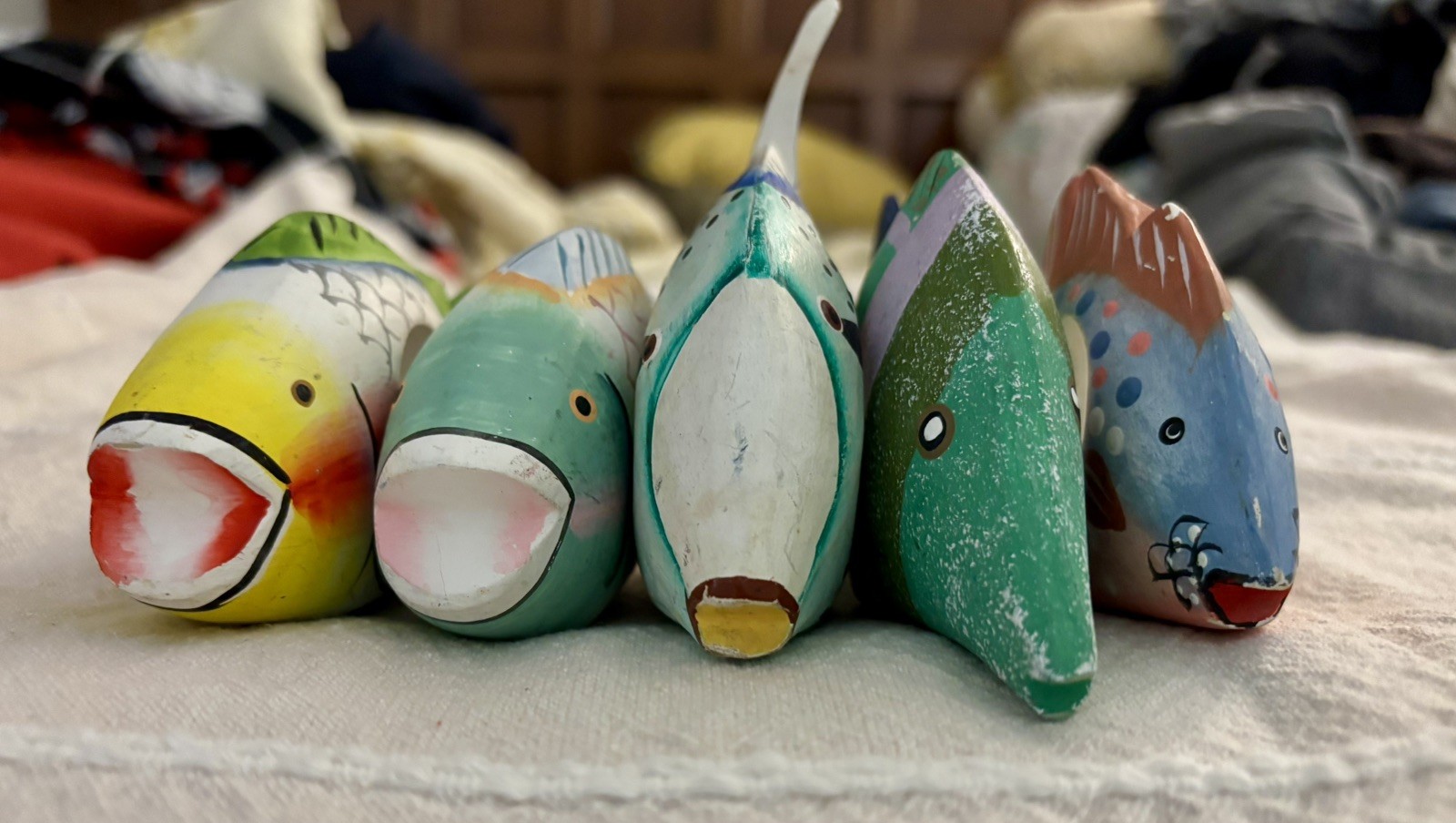 5 Vintage Handcrafted Painted Wooden Tropical Fish Napkin Rings Beautiful Detail