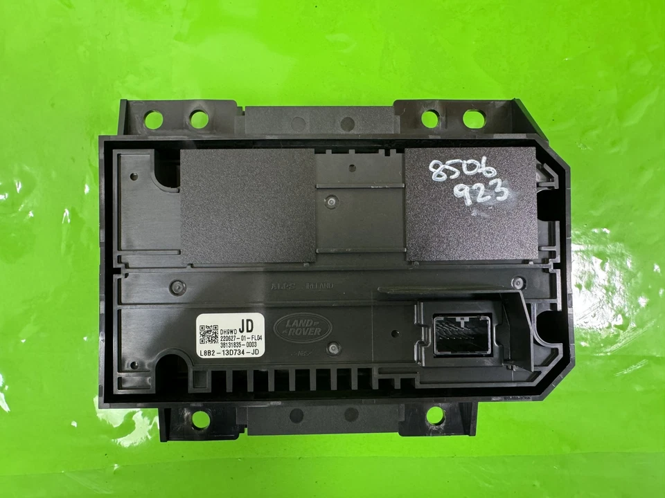 LAND ROVER DEFENDER L663 A/C CLIMATE HEATER CONTROL PANEL SWITCH 2020-2025 - Image 2 of 4