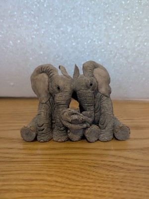 Tuskers Elefant Figur Love Is The Greatest Gift of All 2003 Limited Edition