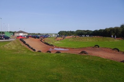 Foto 6x4 Radweg, Montrose Links BMX/Bike Park Funktionen mit der Lok c2017
