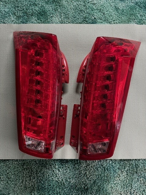 OEM Gm 22773651 2011-16 Cadilliac Srx Tail Lights