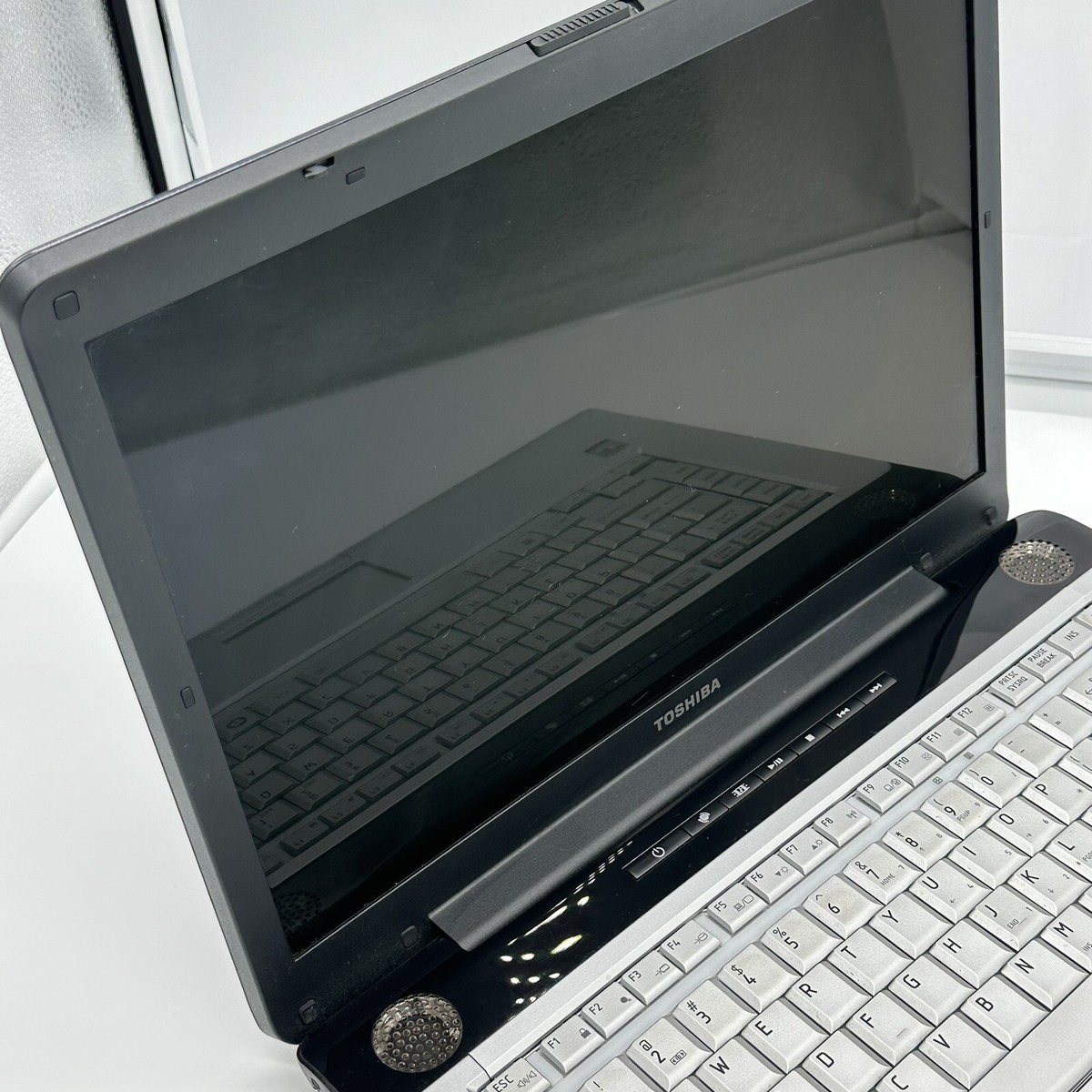 Toshiba Satellite Laptop Note Book A200 PSAF0A-04Y01 Parts