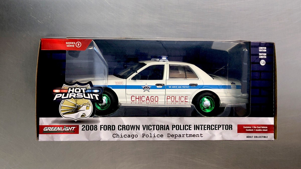 グリーンライト2008 Ford Crown Victoria ミニカー Amazon | GREENLIGHT 1:43 SCALE 