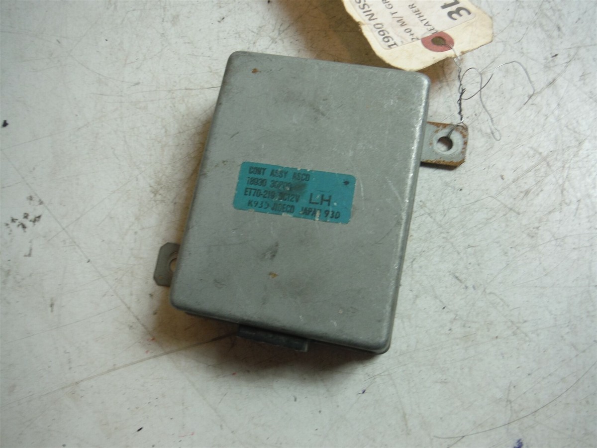 1990 NISSAN 300ZX CRUISE CONTROL MODULE RELAY UNIT 18930 30P00 OEM