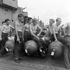 WW2 WWII Photo World War Two / USS Essex CV-9 Flight Deck Photo Tarawa US Navy