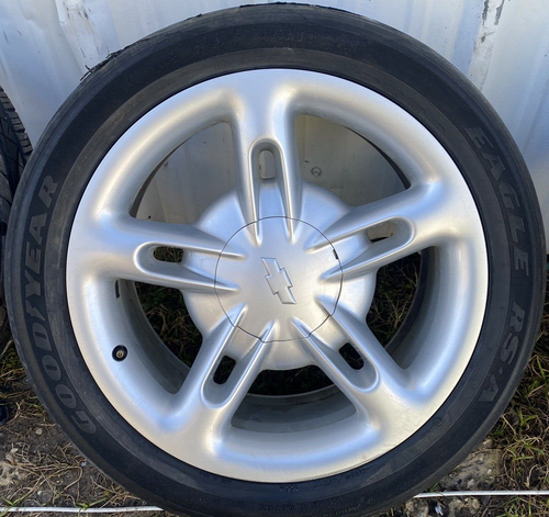 2003-2006 Chevrolet SSR Aluminum Silver OEM Wheels Set of | 20x10 | 19 ...