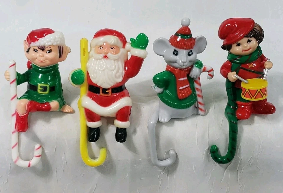 4 Vtg 1970s Christmas Plastic Stocking Holders Santa Elf Mouse Hong Kong *READ - Image 2 of 4
