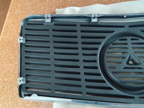 Mercedes Benz w124 Schätz bonnet grill E class 1993-1995 - Picture 10 of 13