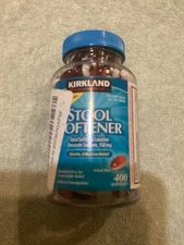 Kirkland Signature STOOL SOFTENER Docusate Sodium 100mg 400 Softgels 7/2027