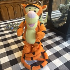 Fisher-Price Disney Turbo Tail Tigger, 2005 Bounces /Sings/Talks, Tested  Works