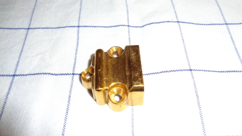 ELEMENT DE CREMONE LAITON 1960 - GACHE - EMPIRE - POUR BARRE DE 16 mm - C 95 - Photo 2/4