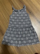 Tea Gray Print Sleeveless Dress Size 4 Excellent Condition