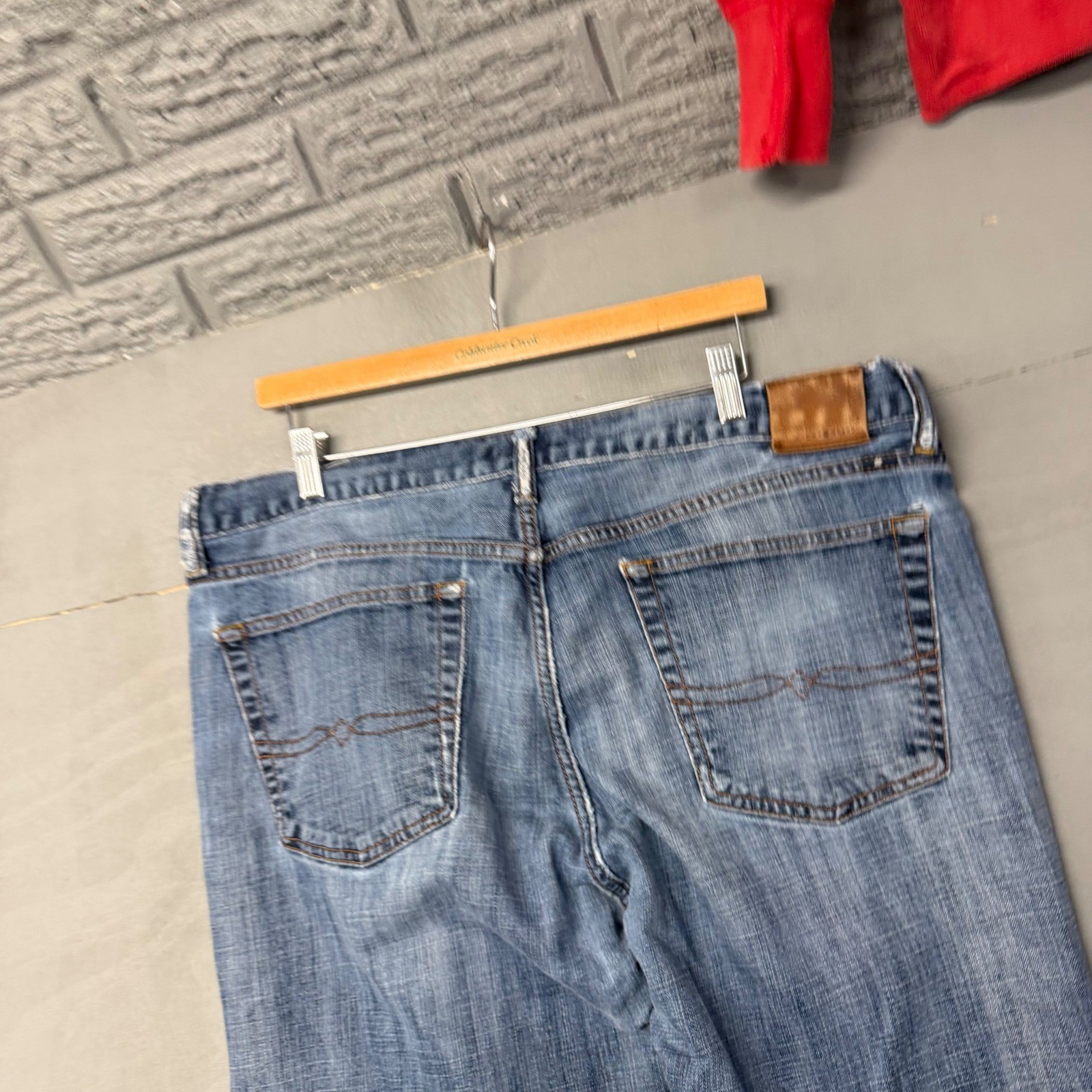 Mens 38x32 Medium Wash Denim 5794