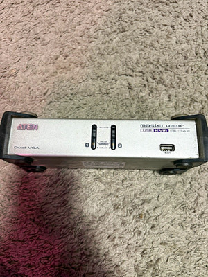 ATEN CS-1742 Master View 2-Port Dual VGA USB Powered KVM Switch 1:2