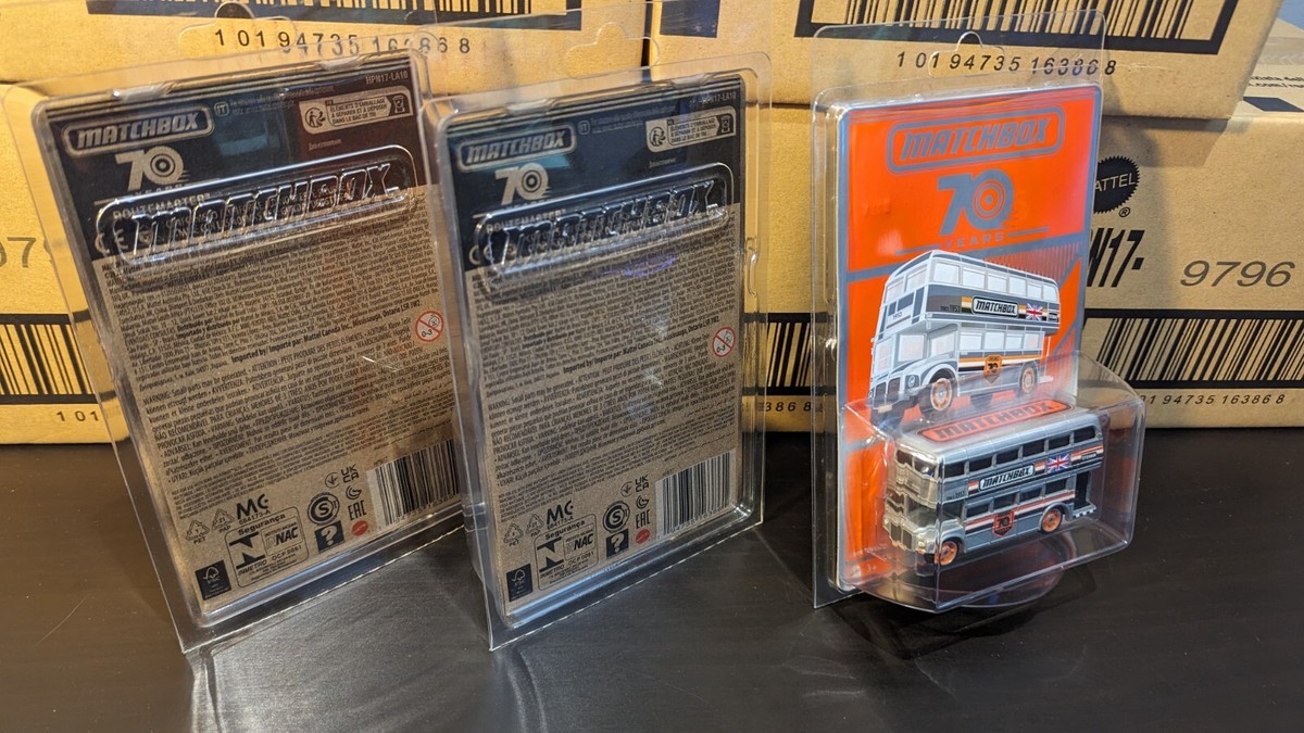 MATCHBOX ROUTEMASTER BUS 70 YEARS ANNIVERSARY ONE CASE (8) PCS