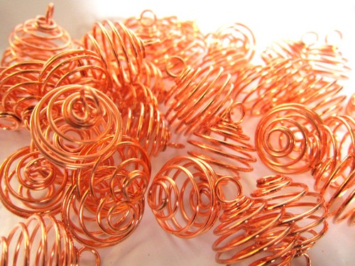 One Coppertone Spiral Cage 20-25mm Pendant Charm for Healing Crystals  - Picture 1 of 4