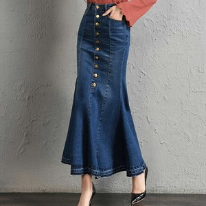 button front fishtail skirt
