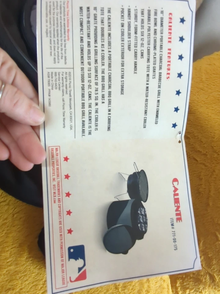 Arizona Diamondback Caliente Parrilla de barbacoa de carbón portátil con bolsa refrigeradora NUEVA MLB Foto 4 de 4