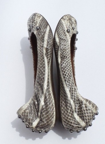 $950 LANVIN Ivory Gray Shaded Snakeskin Gunmetal Studded Scrunch Ballet Flats 37 - Picture 8 of 11