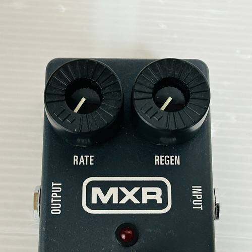 MXR Micro Flanger Guitar Effect Pedal - Picture 3 of 13