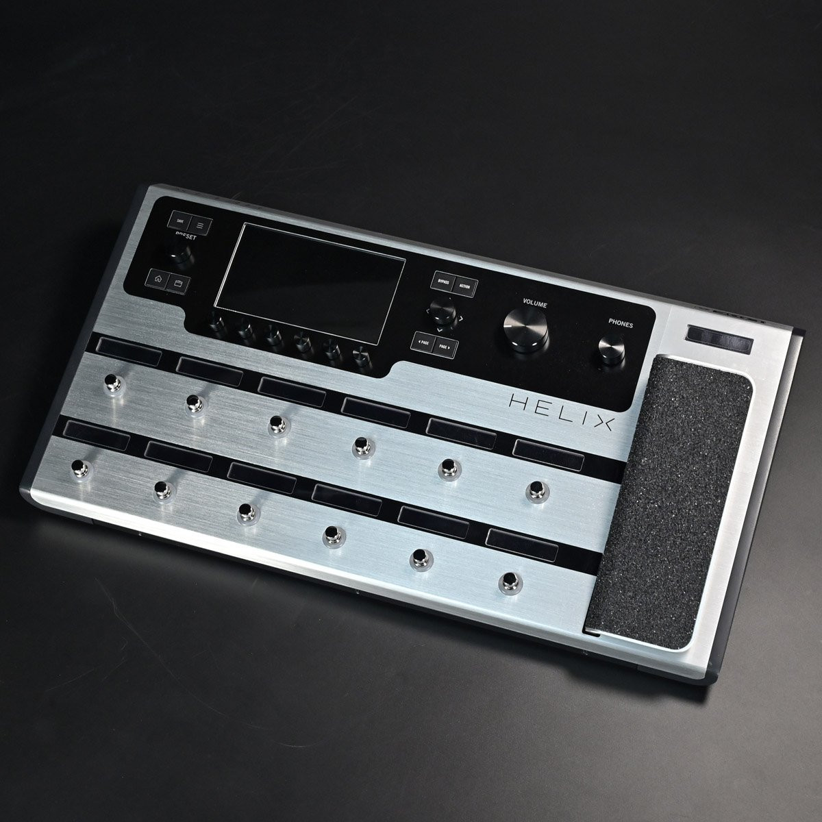 LINE6 Helix Limited Edition Platinum Multi-Effects Pedal [SN LINE6 Helix Limited Edition Platinum Multi-Effects Pedal [SN