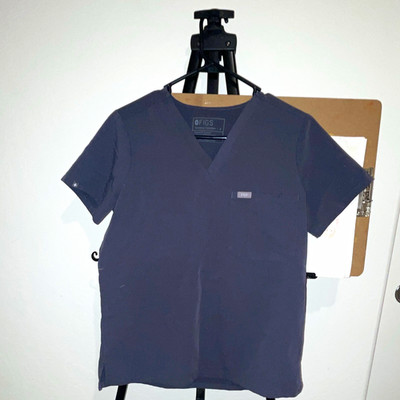 FIGS Technical Collection V-Neck Grey Solid Catarina Scrub Top Size S