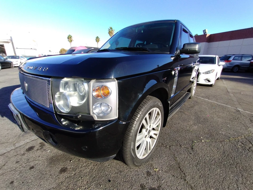 2004 Land Rover Range Rover  - Image 2 of 4