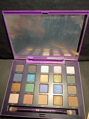 Urban Decay - Vice 2 Eyeshadow Palette 