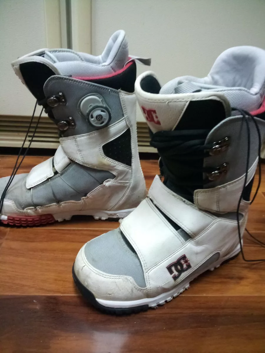 Dc gizmo snowboard best sale boots