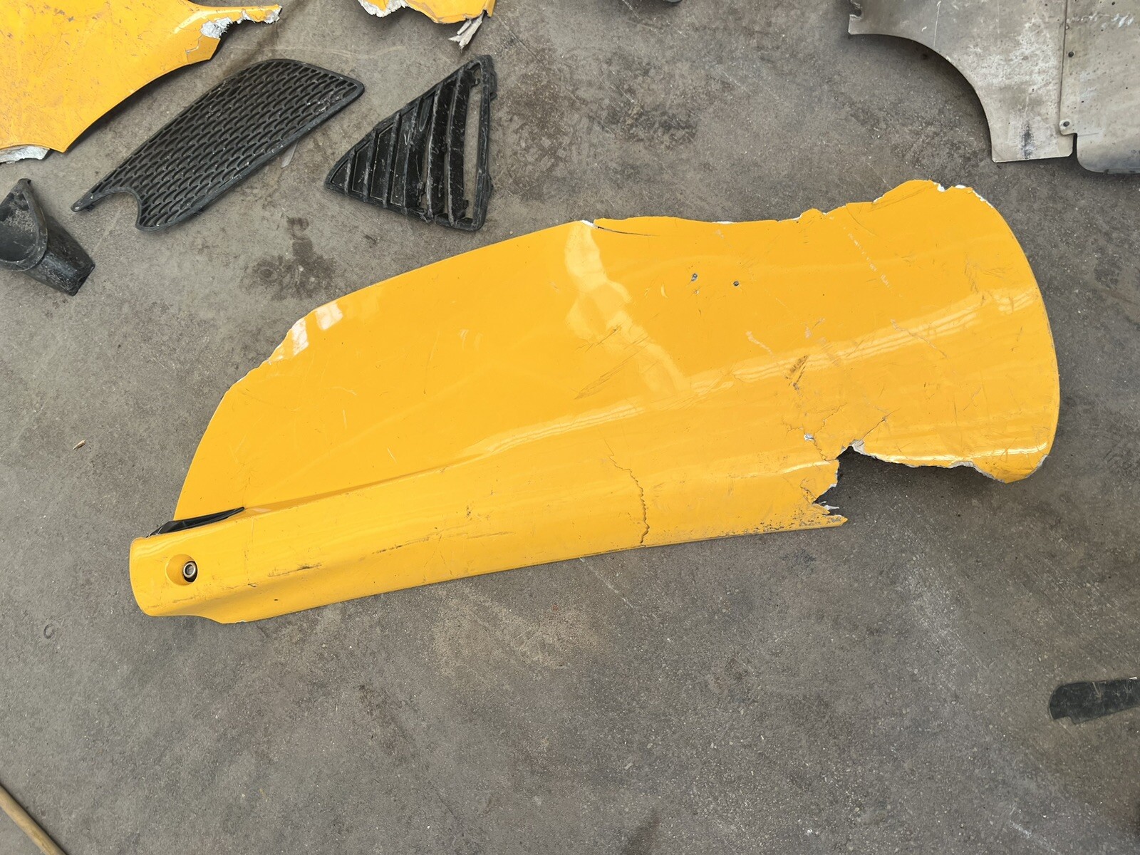 2006 Lotus Elise *Damaged* Body Panels Quarter Bumper Trunk Door Lot