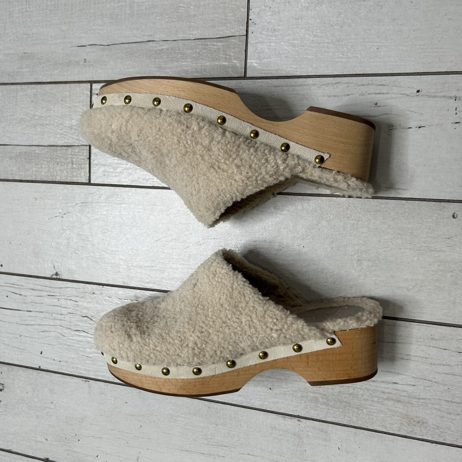 SAOLA Zoccoli donna J.Crew avorio shearling pelliccia sintetica borchie bordo suola legno taglia 9