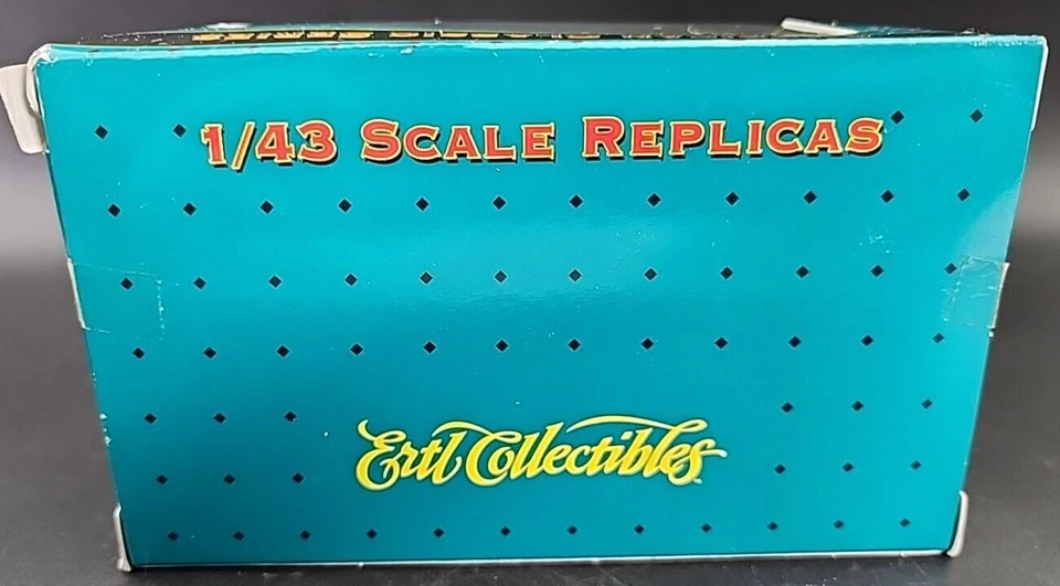 VINTAGE ERTL John Deere Model A Tractor 1/43 Scale Die Cast Metal NOS - Image 3 of 4