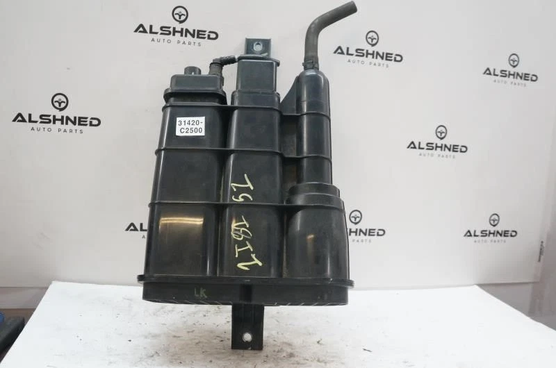 Hyundai Sonata 2015 evaporador de vapor de combustible emisión bote EVAP 31420-C2500 FABRICANTE DE EQUIPOS ORIGINALES Foto 2 de 4