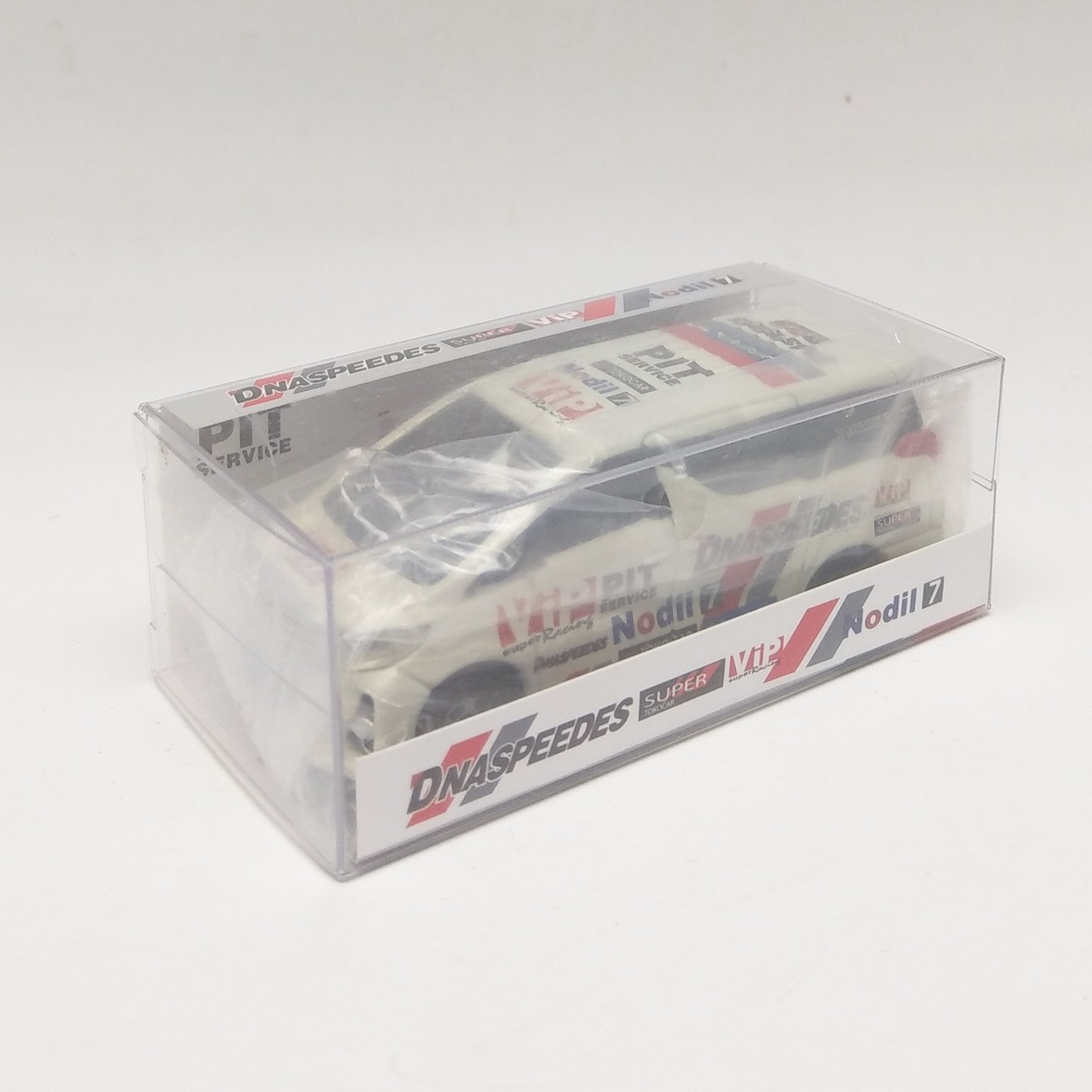 TOMICA DNASPEEDES VIP SUPER RACING 12 TOYOTA ALPHARD 1/65 TOMY