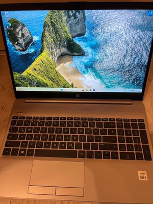 HP250 G8 Laptop - 15,6'' - i5 1035G1 - 8GB RAM - 250GB SSD (NVMe M.2) - Win11Pro
