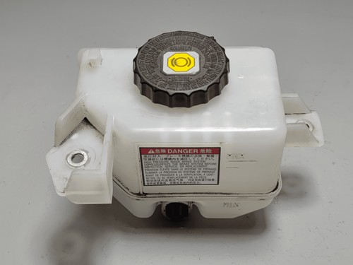 2019-2022 Toyota RAV4 Hybrid Brake Master Cylinder Fluid Reservoir Bottle OEM