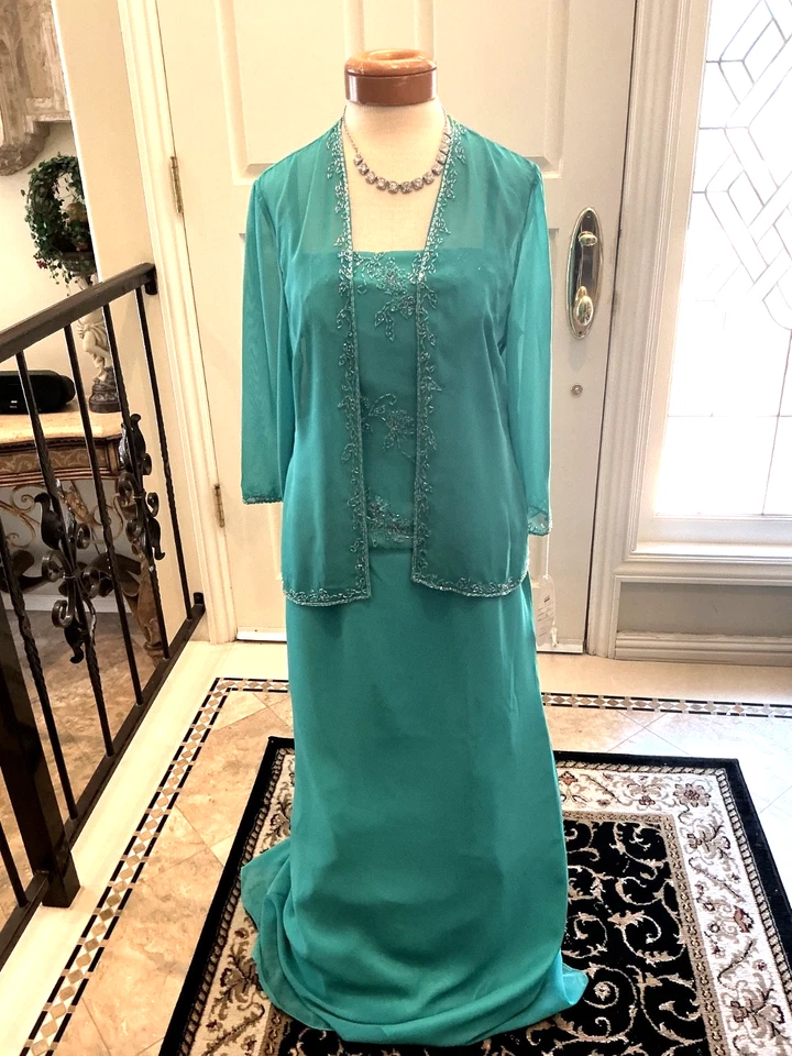 CASSANDRA  STONE NEW Mothers social occasion formal Long dress JADE chiffon  10 - Image 2 of 4