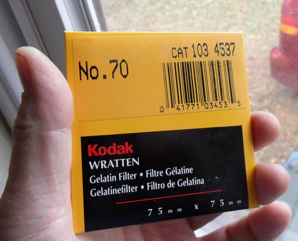 Wratten 21 22 23A 24 25 26 29 92 70 ORANGE-RED SERIES long pass Kodak filters - Image 3 of 4