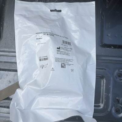 RESMED MIRAGE QUATTRO Replacement Cushion & Clip #61292 Size Med - New Sealed