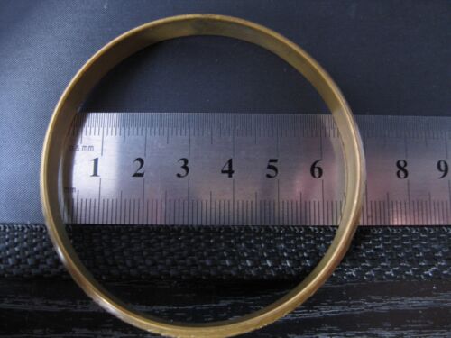 Vintage brass cuff bangle bracelet - Picture 4 of 5