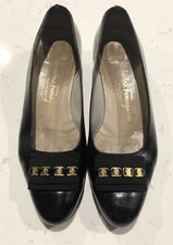 VTG Ferragamo Low Block heel shoes 6.5 black patent leather Flats Buckles Gold