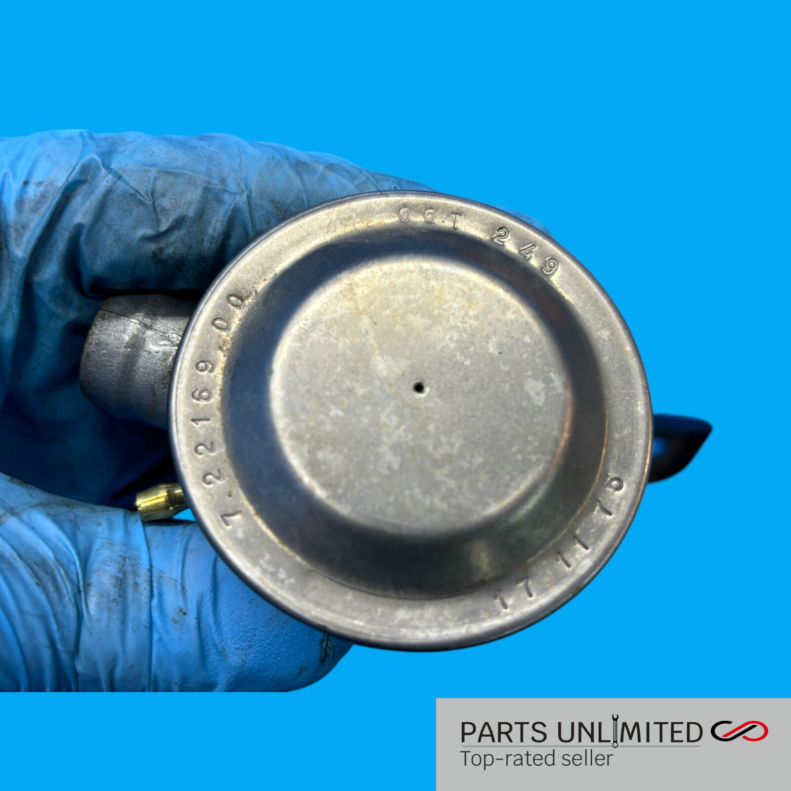 05-07 Maserati Quattroporte M139 OEM Air pump check valve EGR valve w/ lines x2