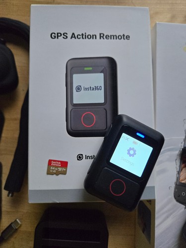 Insta360 X3 Camera w/GPS Action Remote, 4 batteries, Monkey Tail, 64GB card - Picture 3 of 8