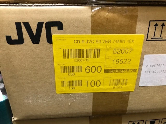 100 Taiyo Yuden CMC PRO Shiny Silver Prism THERMAL Blank CD-R CD 52x 74min 650MB - Image 3 of 3