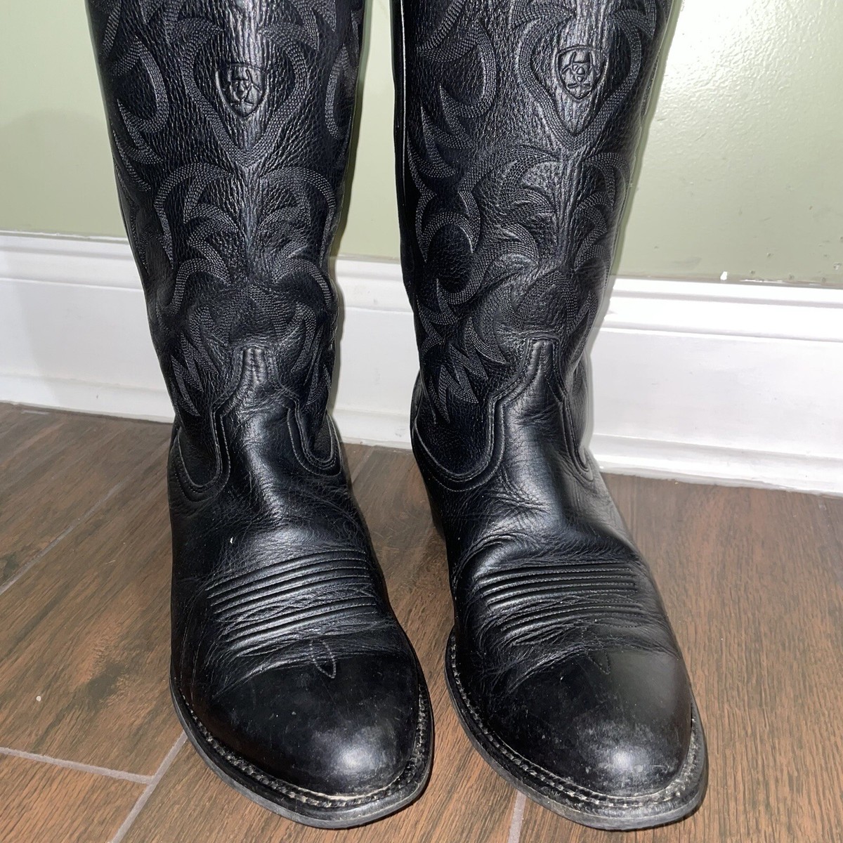 Ariat Men’s 10.5 Black Embroidered Western Cowboy Boots Amazon.com | Ariat Men main image 2