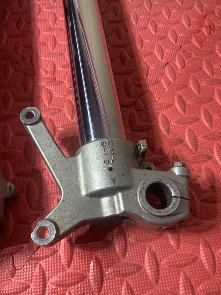 Suspensión de horquilla delantera Kawasaki KX250F KX 250F 2007-2008 necesita reconstrucción Foto 4 de 4